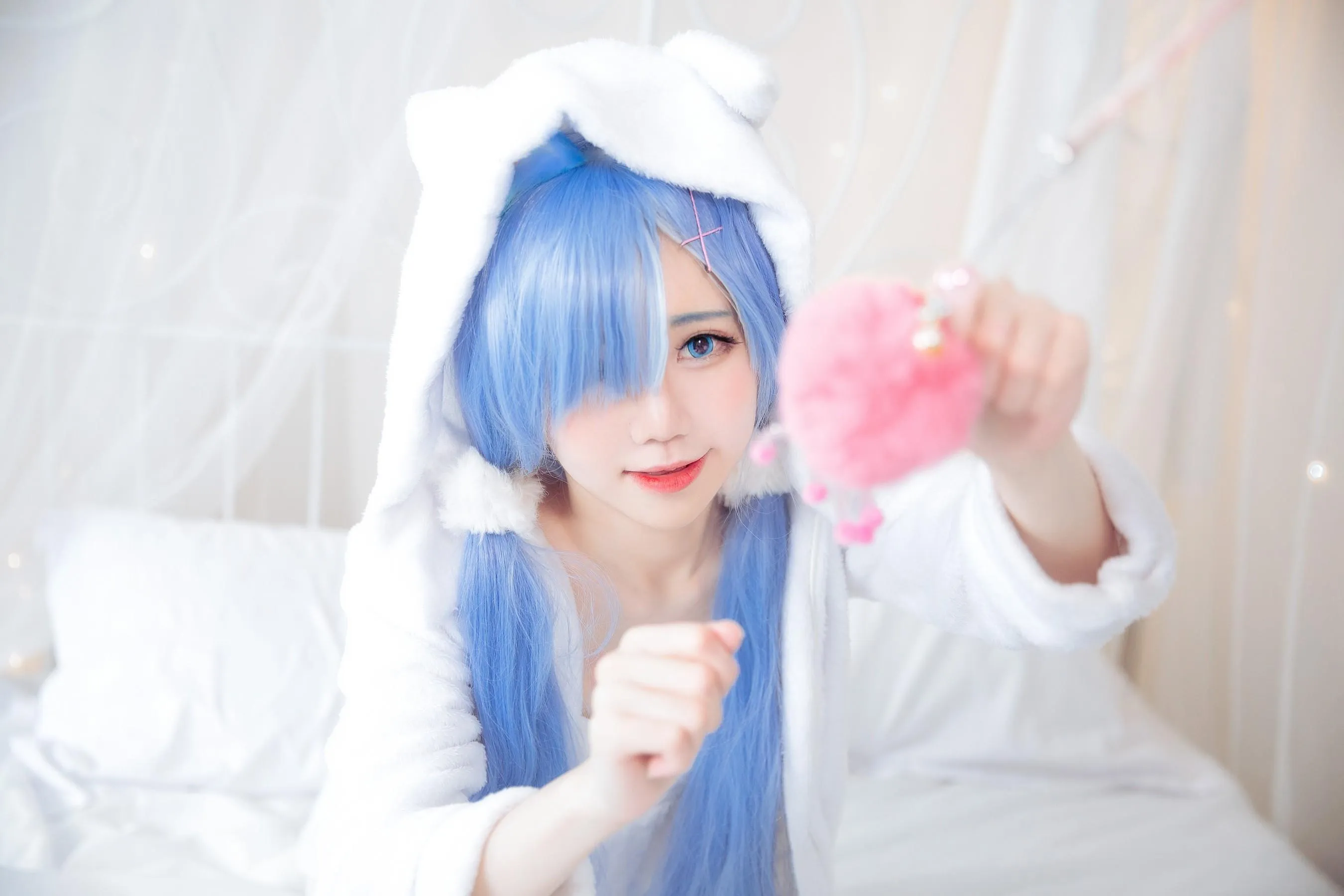 Sally Dorasnow – NO.22 Rem White Kitty [50P]插图1
